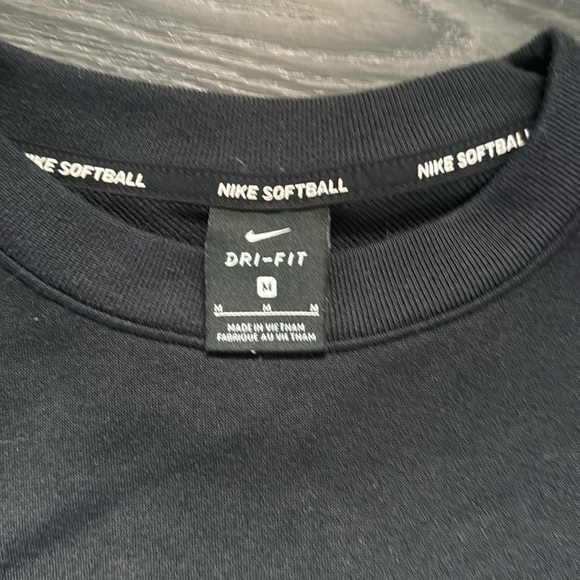 🍍NIKE SOFTBALL SWEATSHIRT 🍍pockets 🍍sz med - Picture 3 of 4